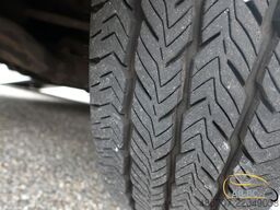 MERCEDES-BENZ 516 City 65 17 Sitze
