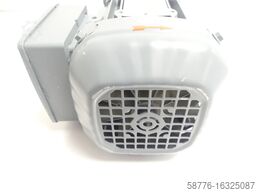 SEW-EURODRIVE Eurodrive R17F DRS71M4 / TH  Getriebemotor SN: 01.1971210703.0008.14