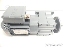 SEW-EURODRIVE Eurodrive R17F DRS71M4 / TH  Getriebemotor SN: 01.1971210703.0008.14