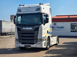 SCANIA R 590 * V8 * RETARDER * ACC * 2X TANK * 1. HAND