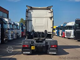 SCANIA R 590 * V8 * RETARDER * ACC * 2X TANK * 1. HAND