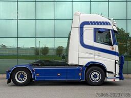 VOLVO FH 500 RETARDER GLOBETROTTER XL 2x TANKS SPECIAL