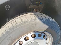 VOLKSWAGEN Caddy / 4 Mation Allrad / 2.0 TDI