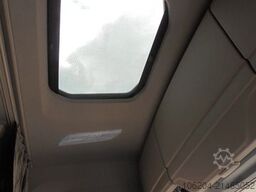 DAF XF480 FT Low Deck Sleeper High Cab Climate LCV