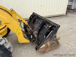 YANMAR V70S Schwenklader / 2017 BJ / Schaufel + Gabel
