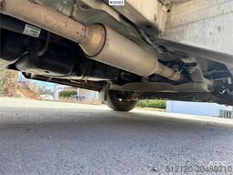 Mercedes-Benz Sprinter 8 Pallets.