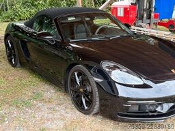 PORSCHE 718 Chrono/Navi/Sitzbelü/Bose/Leder/PDK