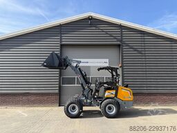GIANT G2700 X-TRA HD + minishovel prijs vriendelijk €725 LEASE