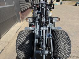 GIANT G2700 X-TRA HD + minishovel prijs vriendelijk €725 LEASE