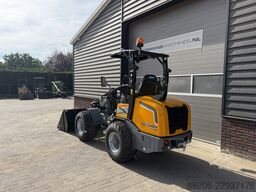 GIANT G2700 X-TRA HD + minishovel prijs vriendelijk €725 LEASE