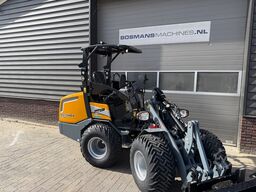 GIANT G2700 X-TRA HD + minishovel prijs vriendelijk €725 LEASE