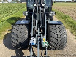 GIANT G3500 shovel 2026 77 uur DEMO €899 LEASE