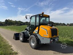 GIANT G3500 shovel 2026 77 uur DEMO €899 LEASE
