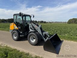 GIANT G3500 shovel 2026 77 uur DEMO €899 LEASE