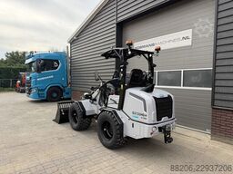 GIANT G2700 X-TRA HD+ shovel / kniklader NIEUW signaalgrijs