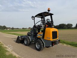 GIANT G1500 minishovel / kniklader NIEUW (vast dak, hoge giek)