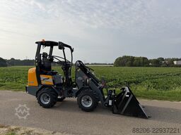 GIANT G1500 minishovel / kniklader NIEUW (vast dak, hoge giek)