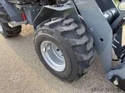 GIANT G1500 minishovel / kniklader NIEUW (vast dak, hoge giek)