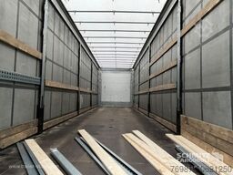 Schmitz Cargobull Curtainsider Standard Staplerhalterung