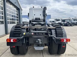 Mercedes-Benz Arocs 4058 AS 6x6 Tractor Head 180T Push Pull E...