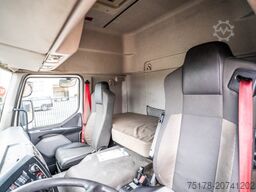 RENAULT D 19 280 WIDE + DHOLLANDIA 3 T.