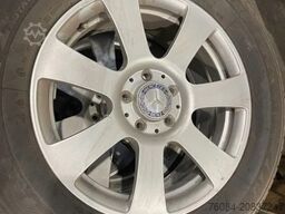 Bridgestone *Mercedes velgen 17 inch met Bridgestone banden...
