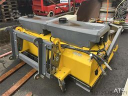 Vama EHK 2200 wheel loader broom