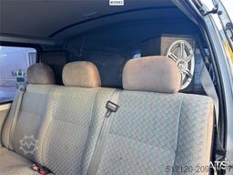 Toyota Hiace 4WD. Lots of rust. 6 seats!