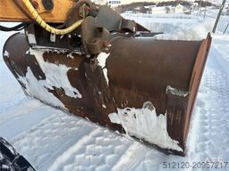 CAT 930G w/ bucket, pallet forks and scale. See hours!