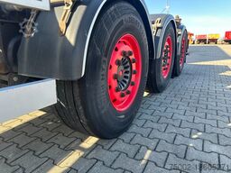 Burg 20FT ADR (EX/II, EX/III, FL, AT), Leergewicht :...