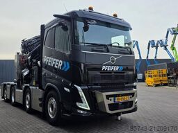 Volvo FH540 8X2 WITH HIAB 140TM CRANE Dutch Registration