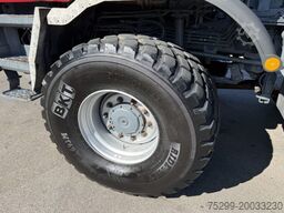 Mercedes-Benz Actros 4143 8x8 LOF Geräteträger