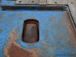 Pacton Fatbed trailer with twistlocks