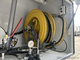 Mercedes-Benz Arocs 2136 A 4x4 Fuel Tank Truck (2 units)