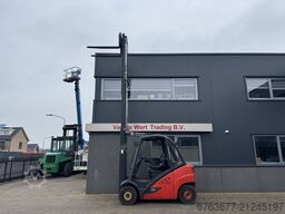 LINDE H25D-02 Triplo 550 Freelift / Sideshift / 4e functie VW Diesel 2014