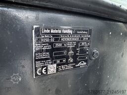 LINDE H25D-02 Triplo 550 Freelift / Sideshift / 4e functie VW Diesel 2014