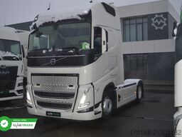 VOLVO FH 460 Globetrotter XL i-Save SideSkirts