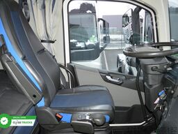 VOLVO FH 460 Globetrotter XL i-Save SideSkirts