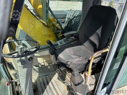 New Holland MH City 16
