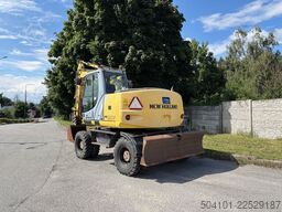 New Holland MH City 16