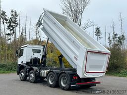 Mercedes-Benz Arocs 4145 Mercedes-Benz AROCS 5 4145 8X4 E6e E...