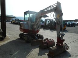 Takeuchi TB 230 mit POWERTILT