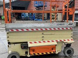 JLG 3246ES