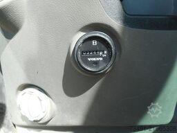 Volvo EC 55C mit POWERTILT