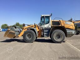LIEBHERR L566 Xpower