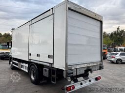 MERCEDES-BENZ Antos 1843 4x2 Kühler