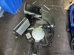 CLAAS GPS Lenksystem mit S 10 Terminal