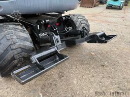 TEREX TW 110, Schild, Pratzen, S.W.S, Knickausleger