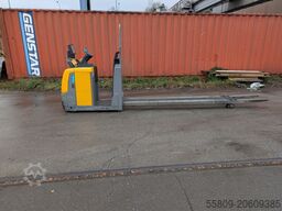Jungheinrich ECE 320 // 3,6 m Gabeln