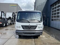 Mercedes-Benz Accelo 815 Accelo 815 4x2 Garbage Compactor